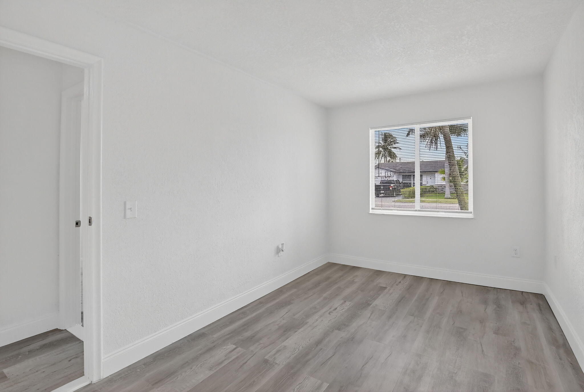 SUNRISE GOLF VILLAGE SEC 24 - Residential