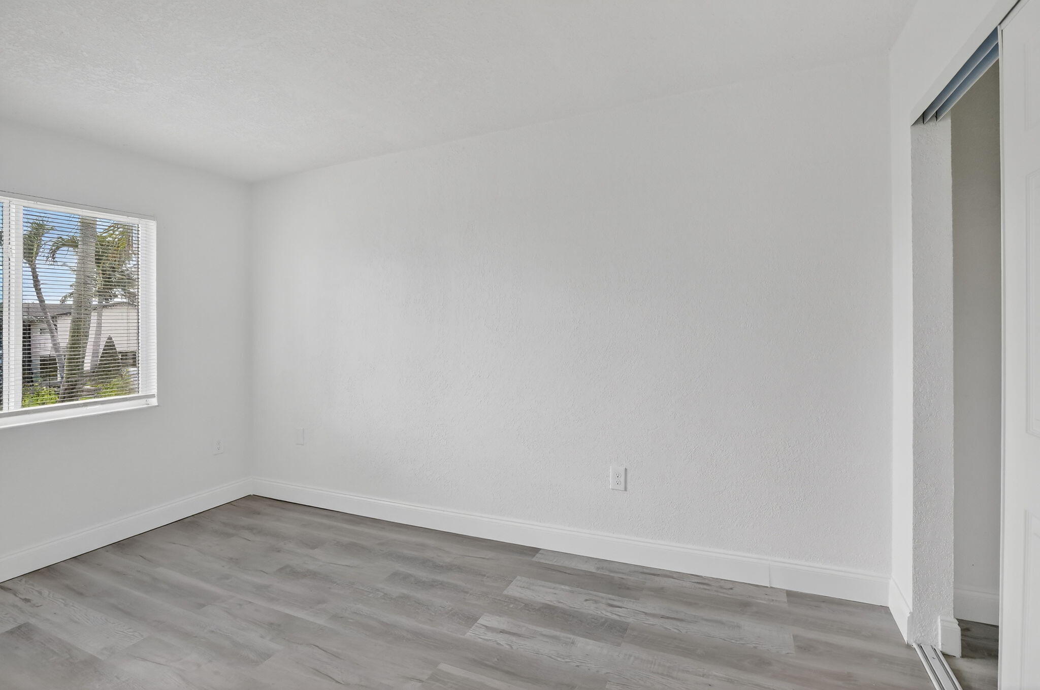 SUNRISE GOLF VILLAGE SEC 24 - Residential