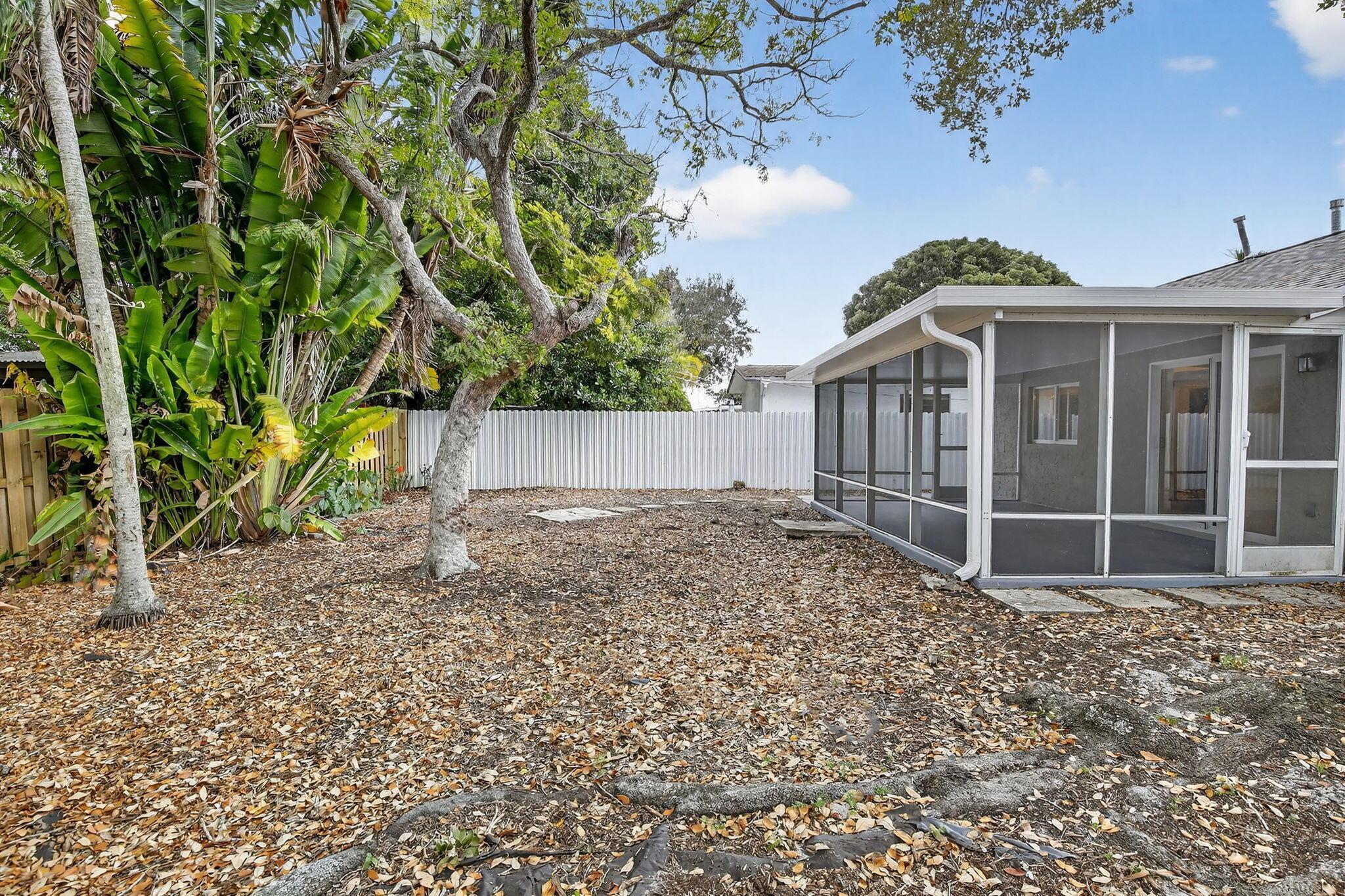 SUNRISE GOLF VILLAGE SEC - Residential