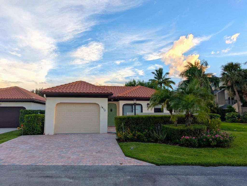 Photo of 1472 Via Cameron, Jupiter, FL 33477 (MLS # R11120620)