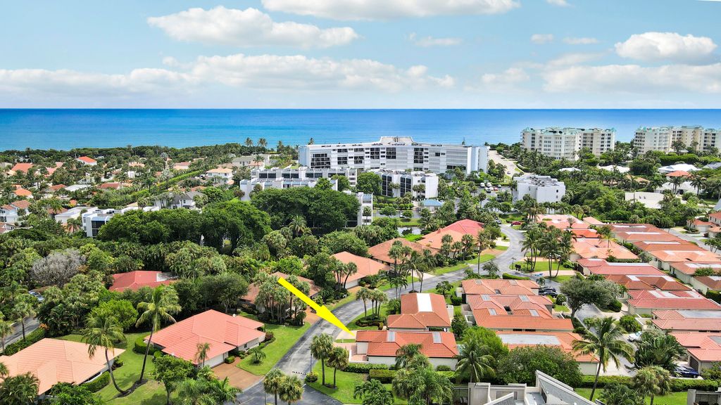 Photo of 1472 Via Cameron, Jupiter, FL 33477 (MLS # R11120620)