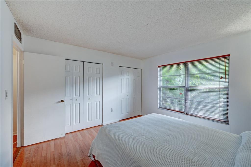 RACQUET CLUB - Residential