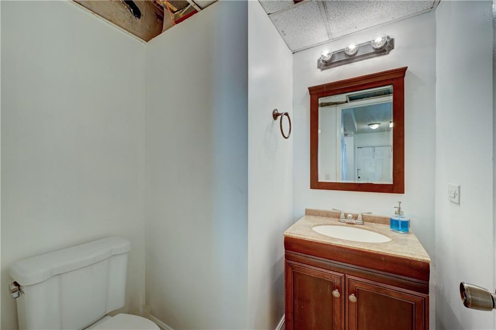 RACQUET CLUB - Residential