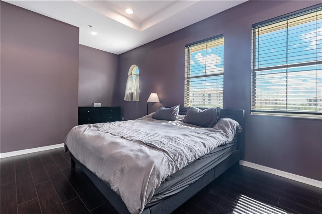 RENAISSANCE COMMONS - Residential