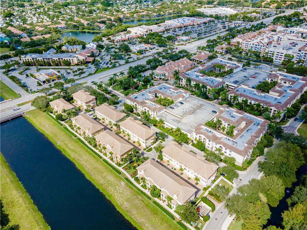 RENAISSANCE COMMONS - Residential