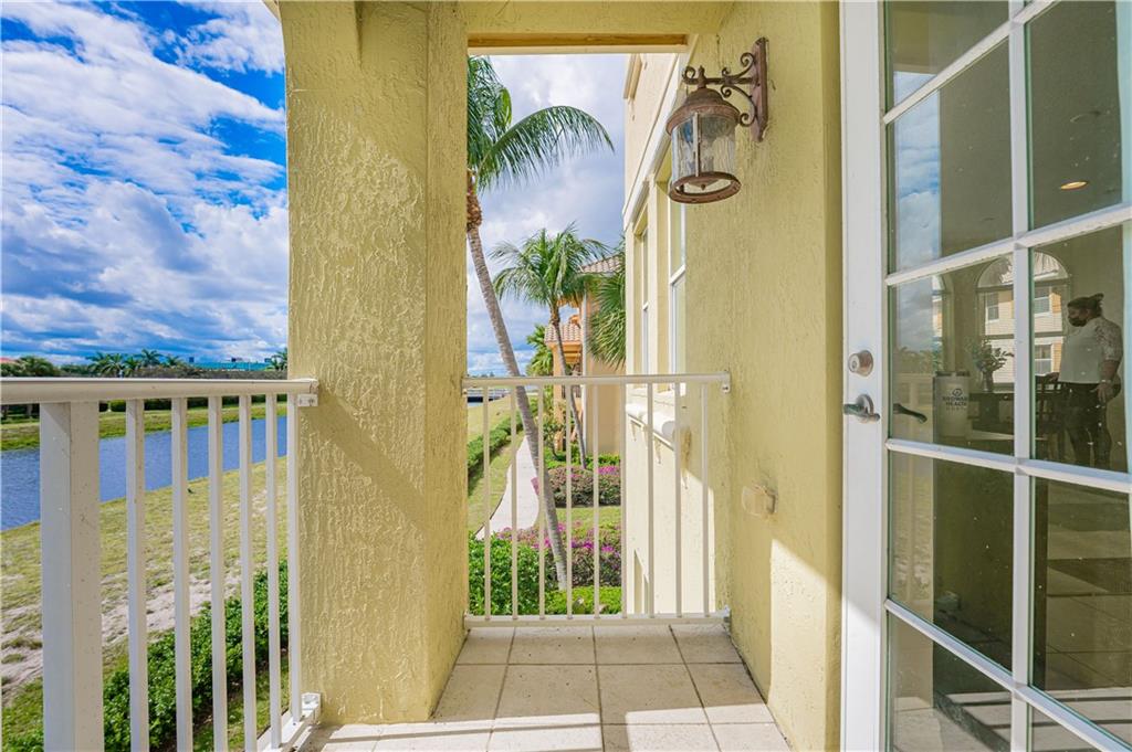 RENAISSANCE COMMONS - Residential