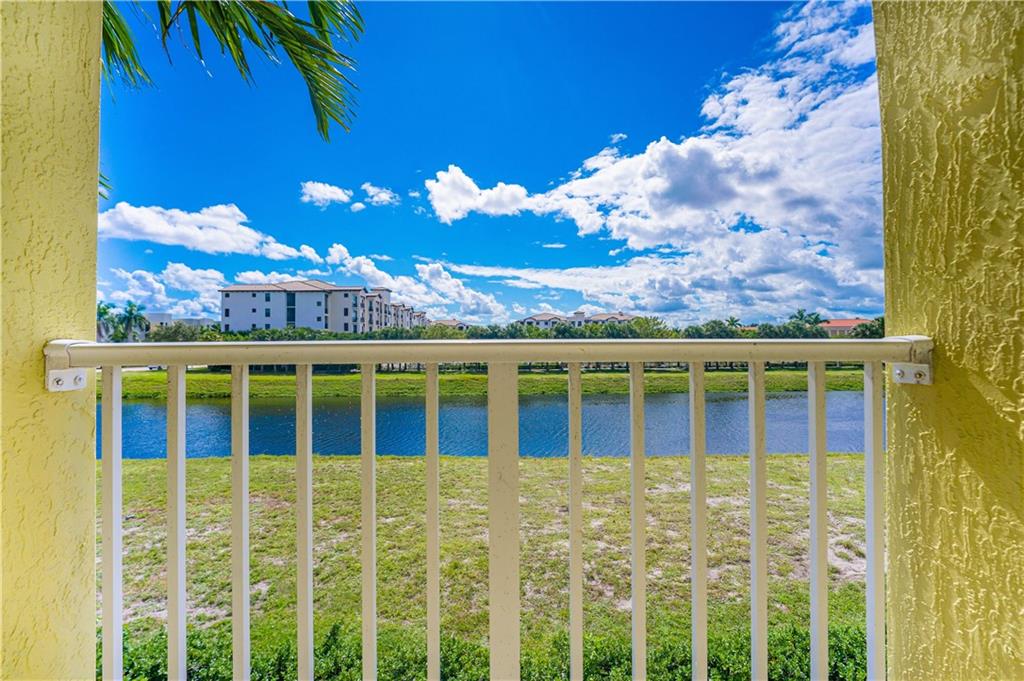 RENAISSANCE COMMONS - Residential