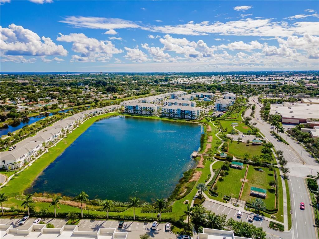 RENAISSANCE COMMONS - Residential