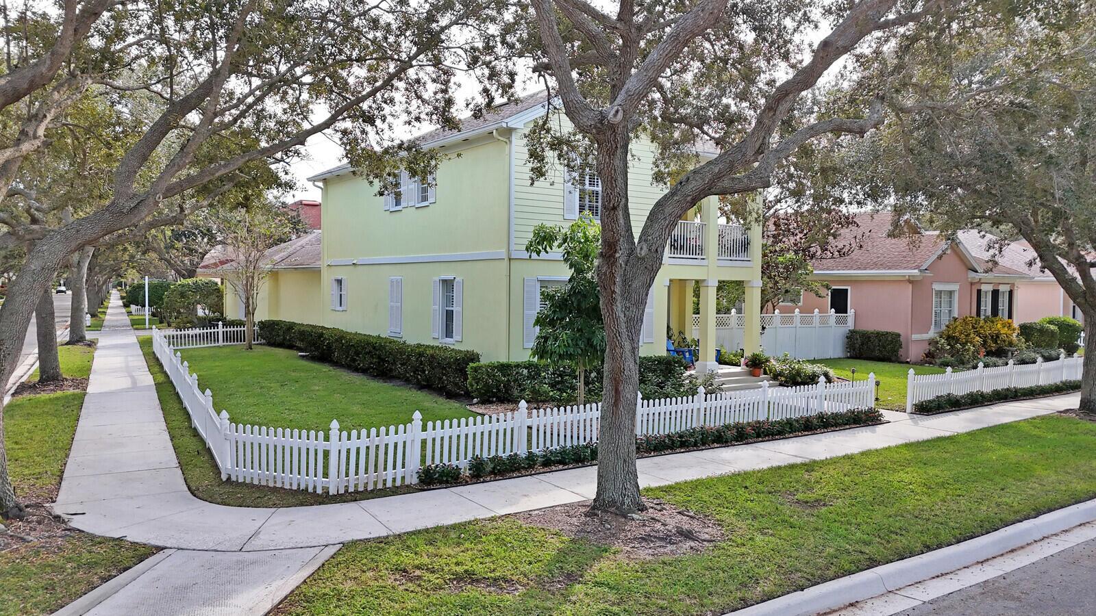 CAMBRIDGE AT ABACOA - Residential