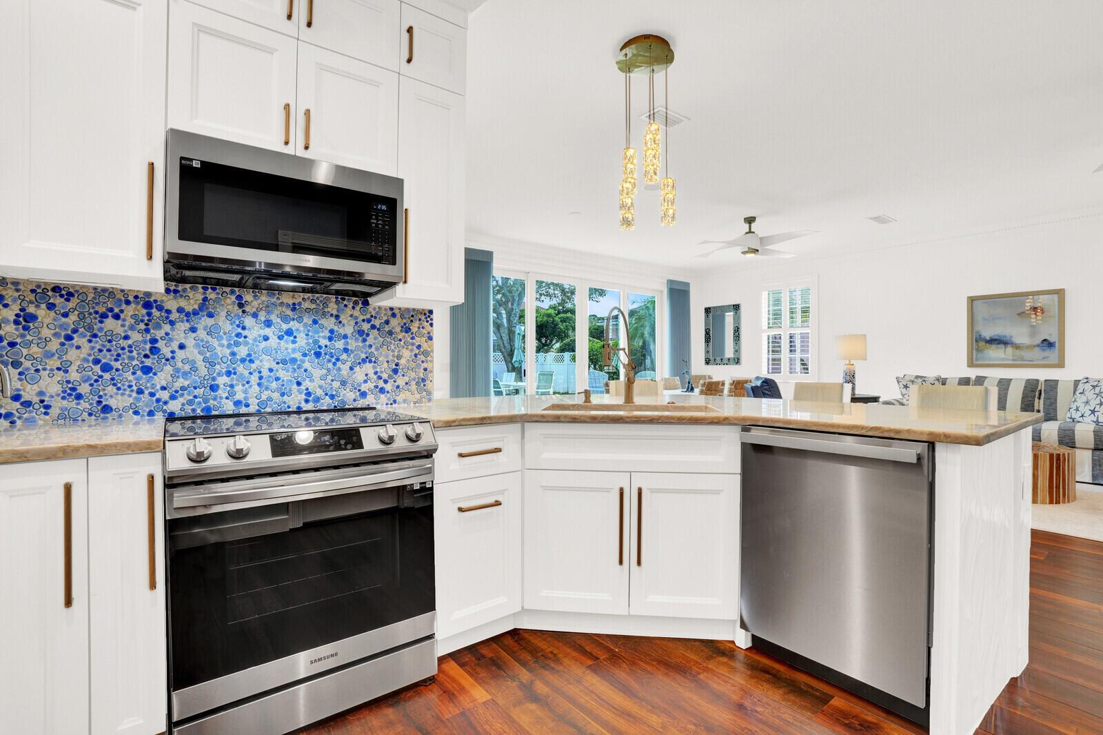 CAMBRIDGE AT ABACOA - Residential