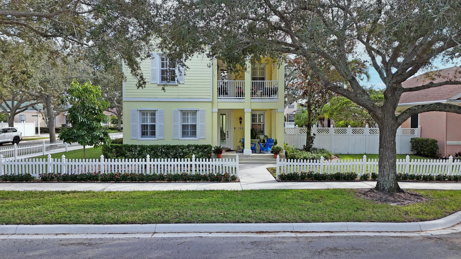 CAMBRIDGE AT ABACOA - Residential