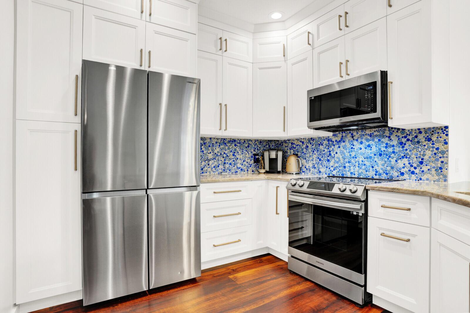 CAMBRIDGE AT ABACOA - Residential