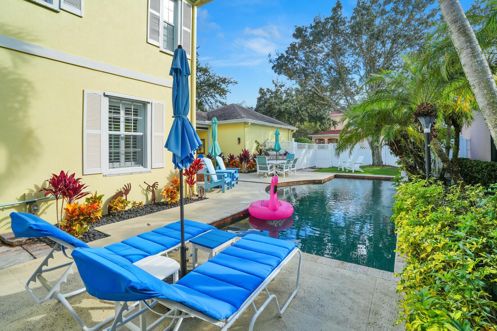 CAMBRIDGE AT ABACOA - Residential