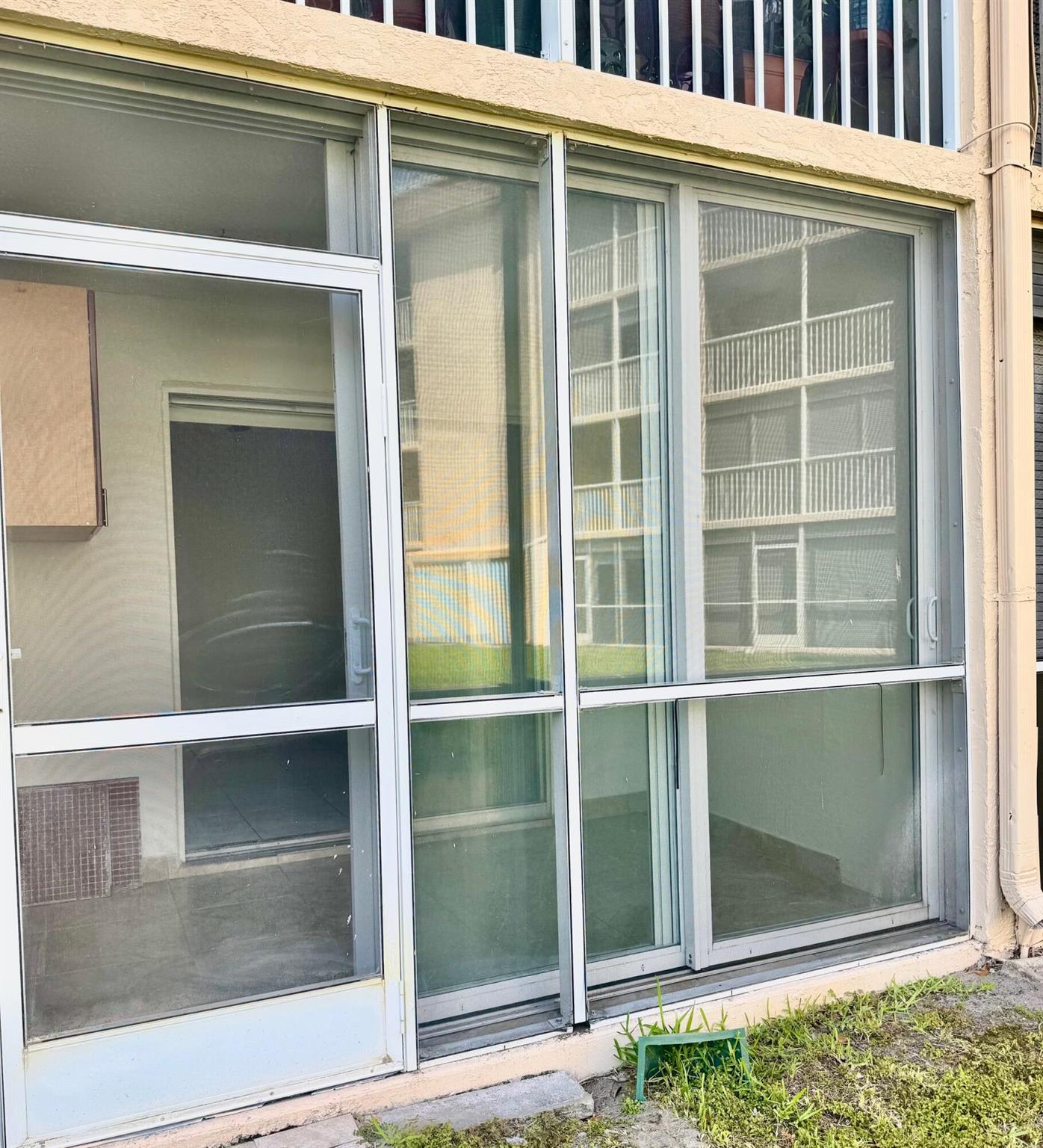 VILLAGE GREEN KENSINGTON - Residential