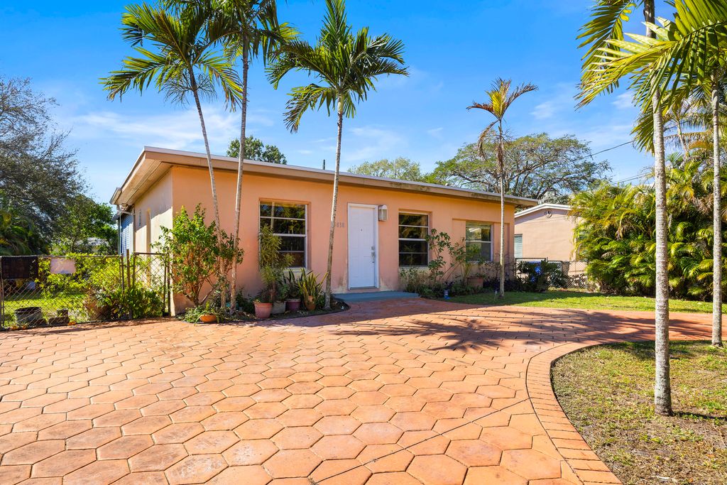 Photo of 5838 Harding Street, Hollywood, FL 33021 (MLS # R11167026)