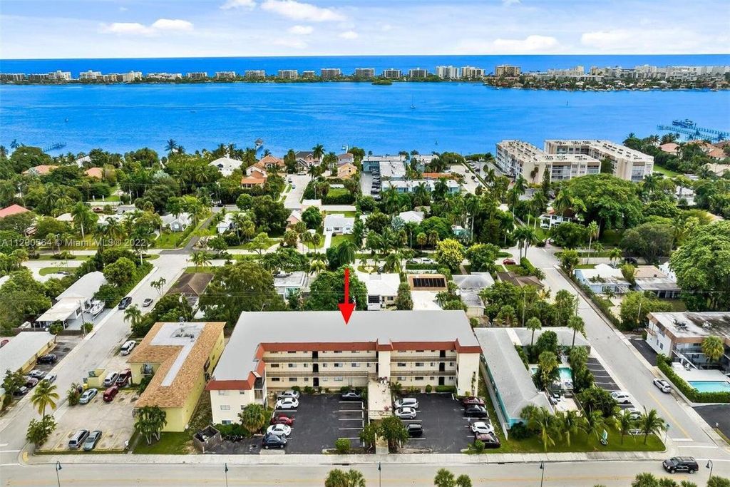 Photo of 1410 S Federal Highway #207, Lake Worth Beach, FL 33460 (MLS # R11154183)
