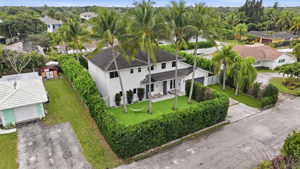 Photo of 1044 NW 6th Drive, Boca Raton, FL 33486 (MLS # R11159529)