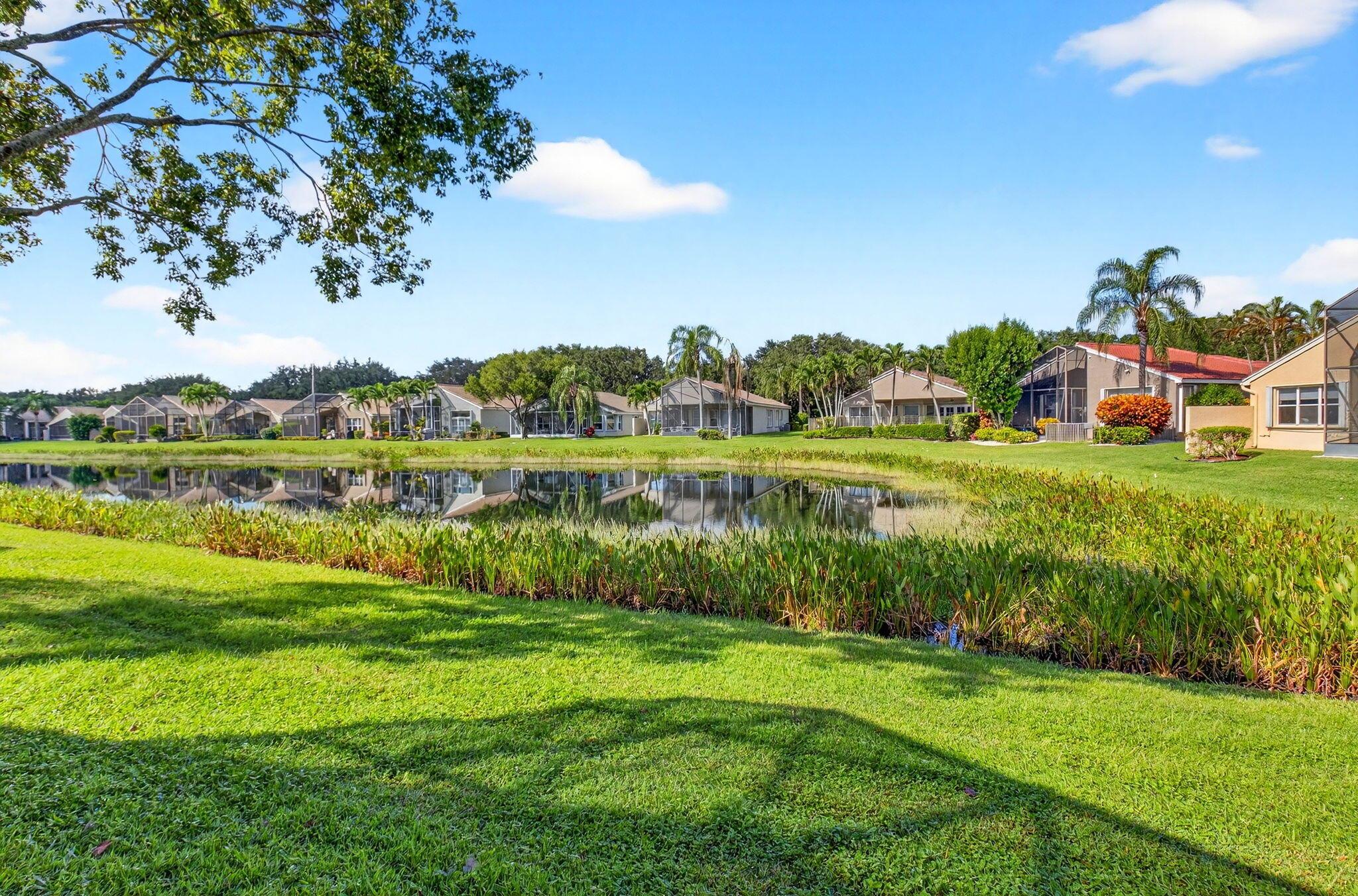 VALENCIA FALLS - Residential