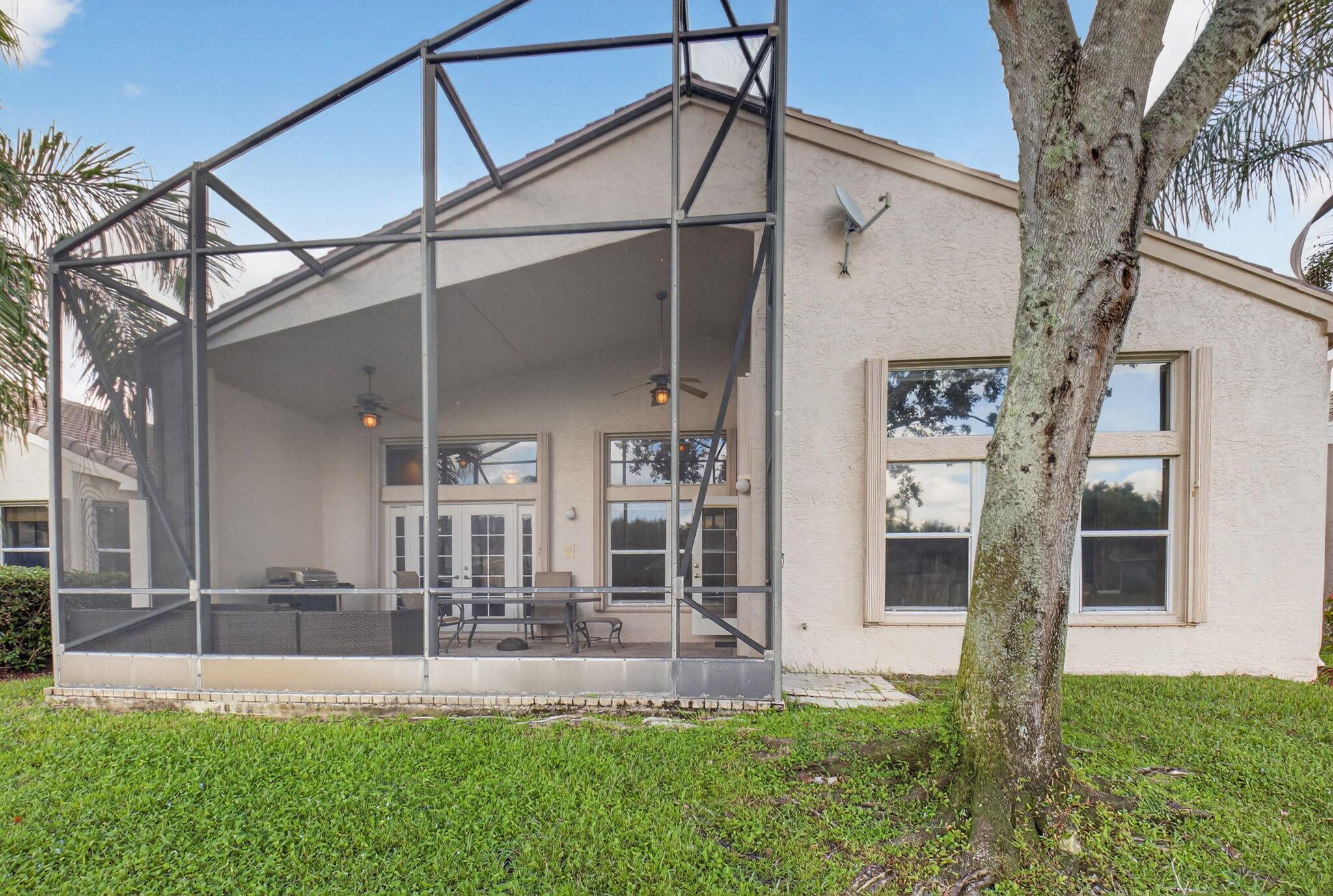 VALENCIA FALLS - Residential