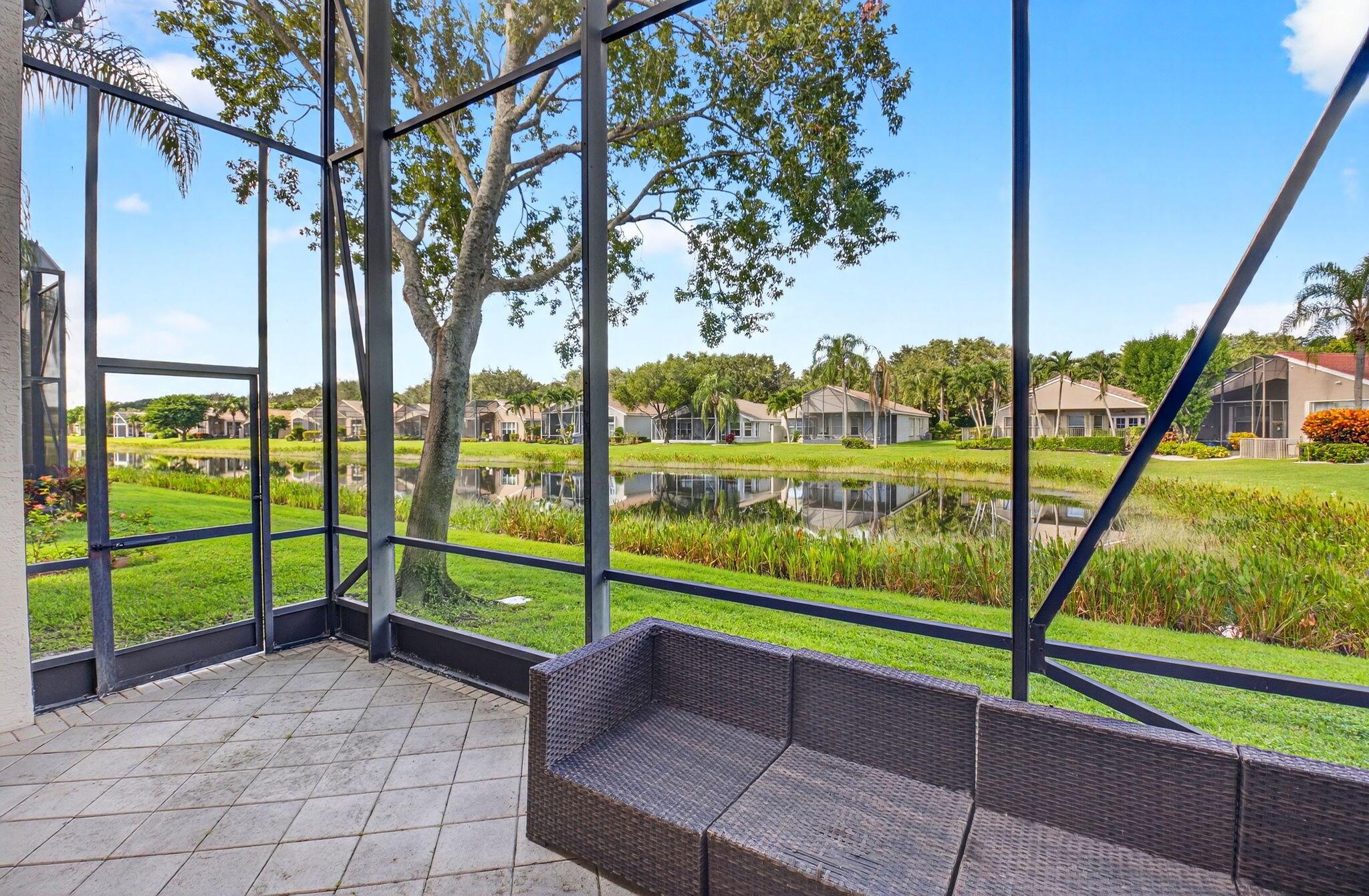 VALENCIA FALLS - Residential