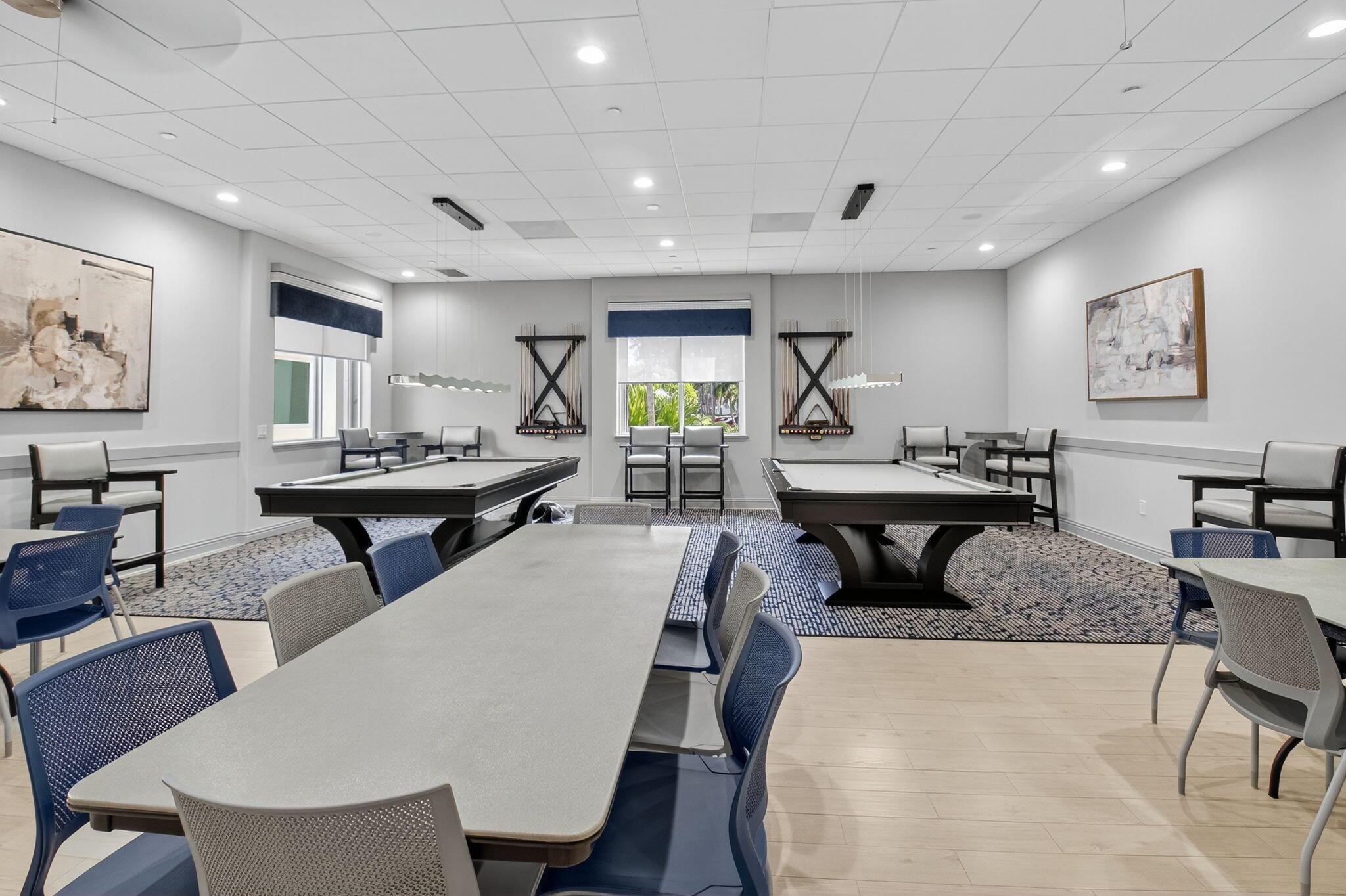 VALENCIA FALLS - Residential