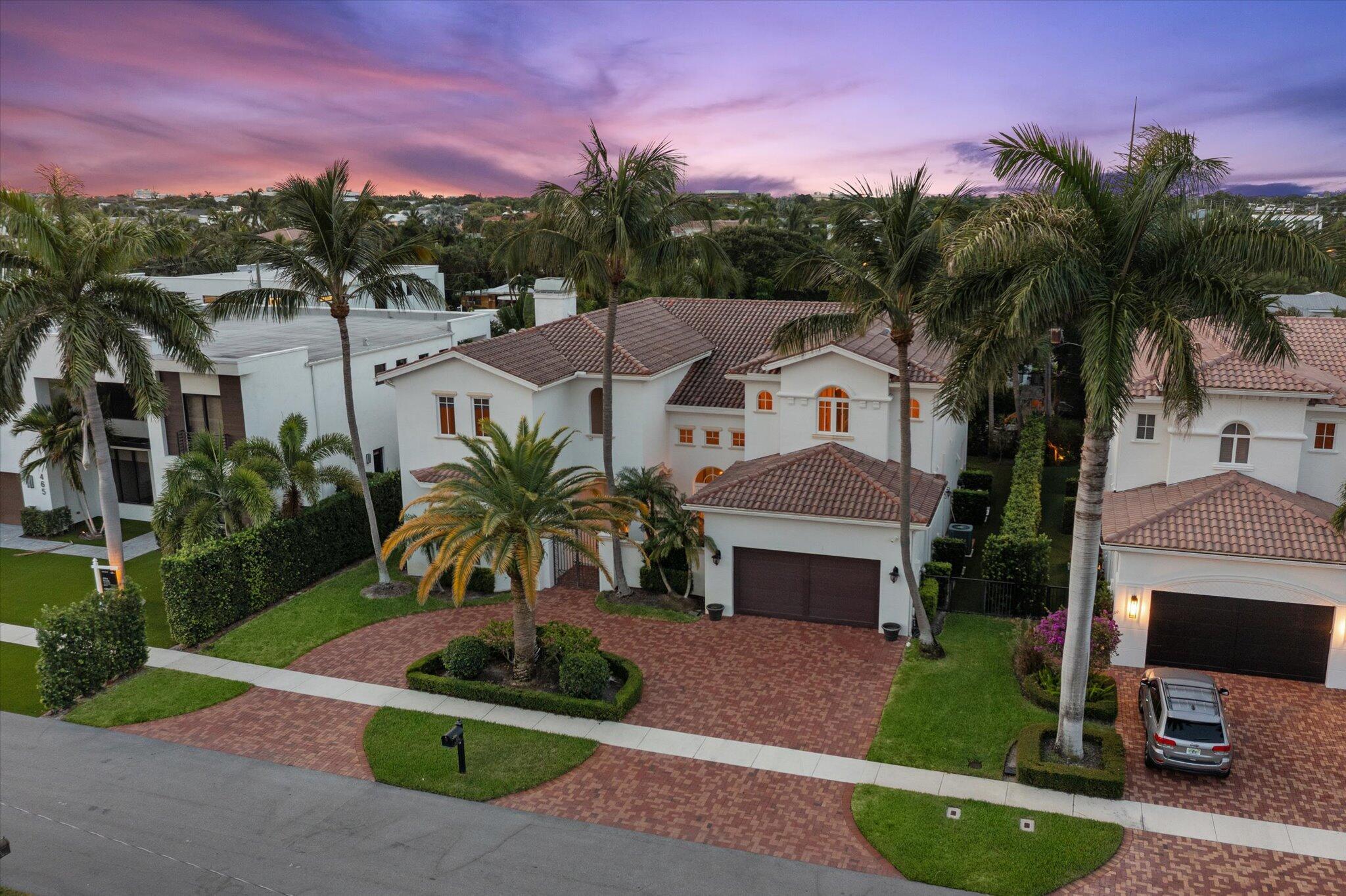 BOCA VILLAS - Residential