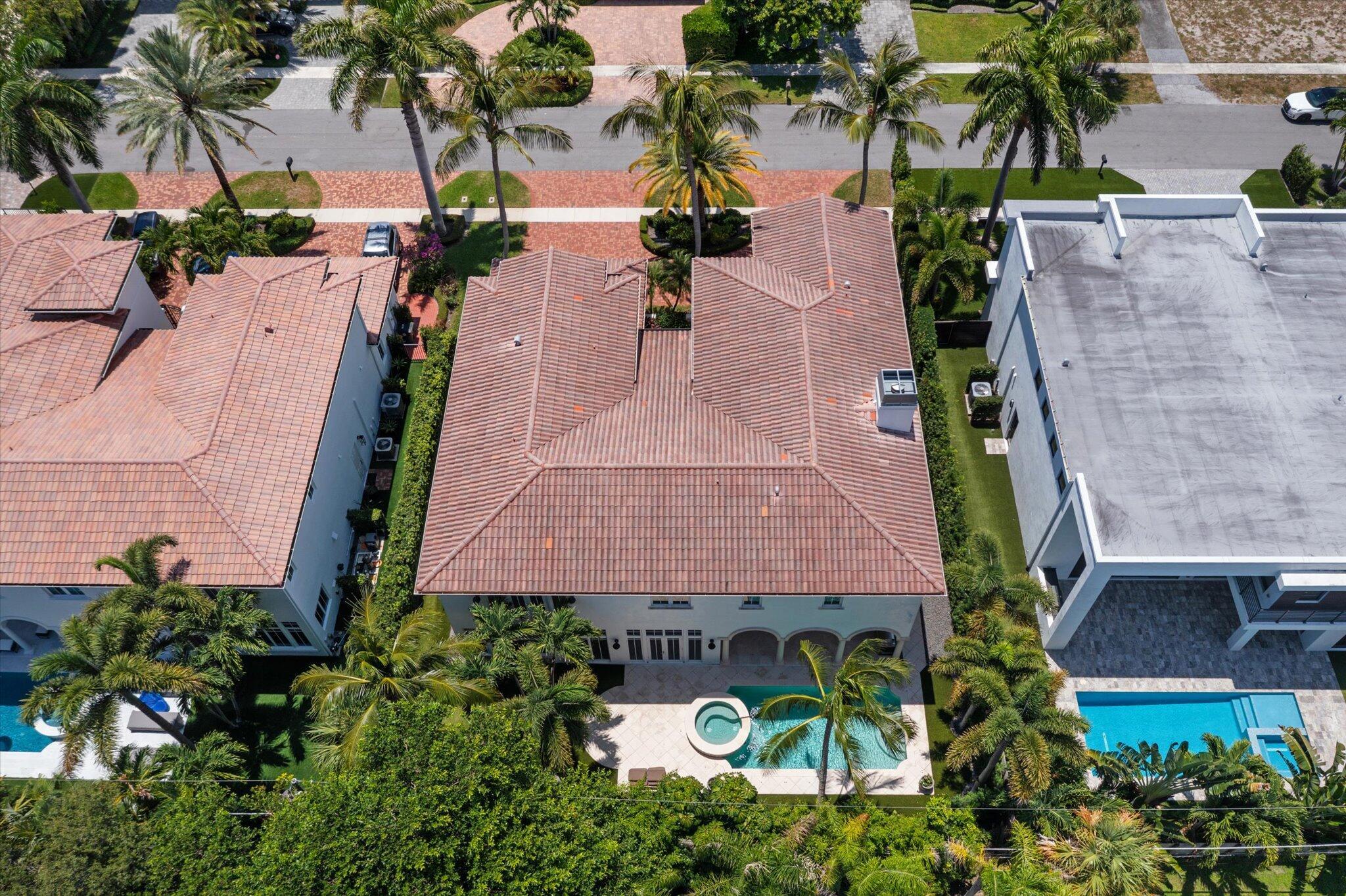 BOCA VILLAS - Residential