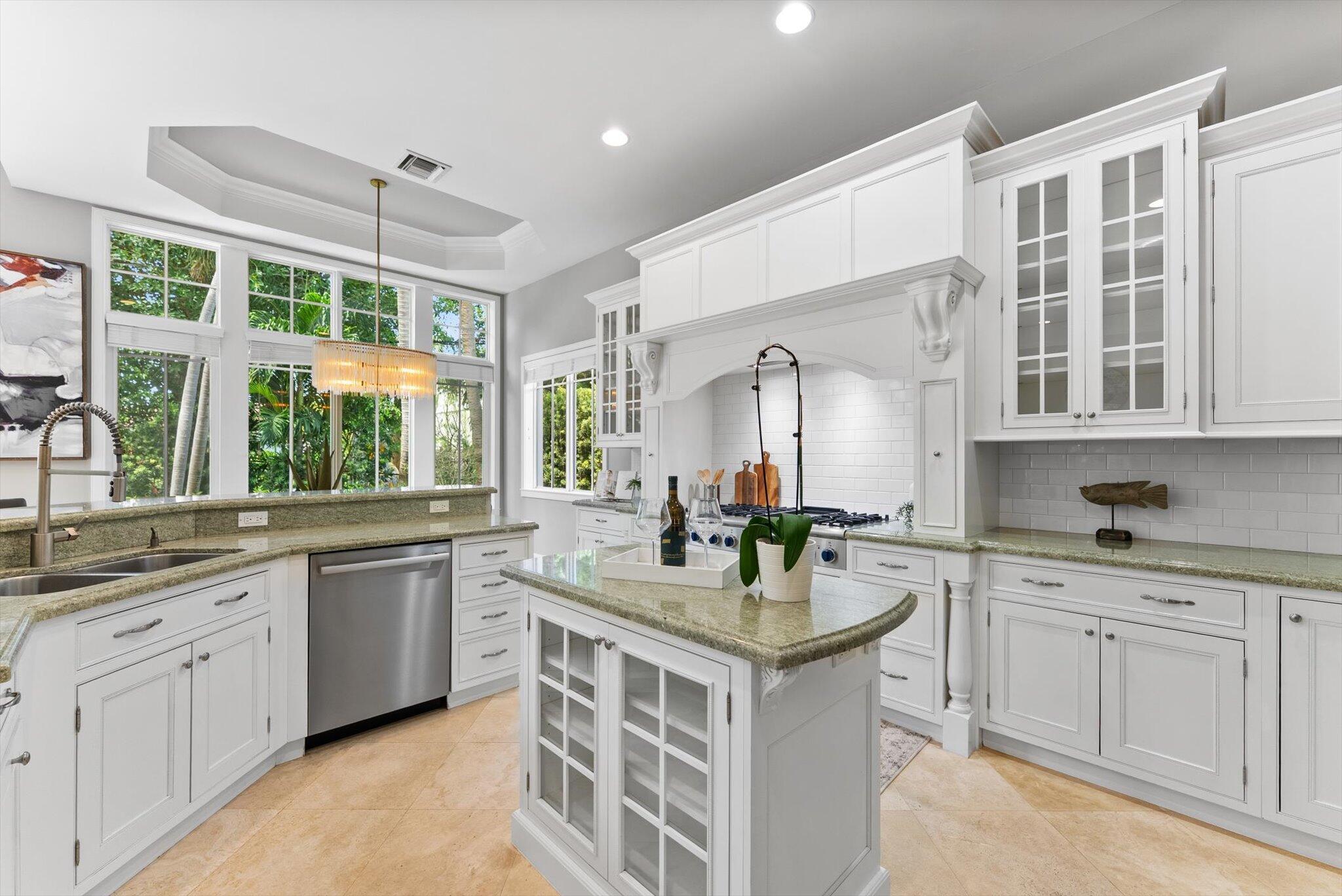 BOCA VILLAS - Residential