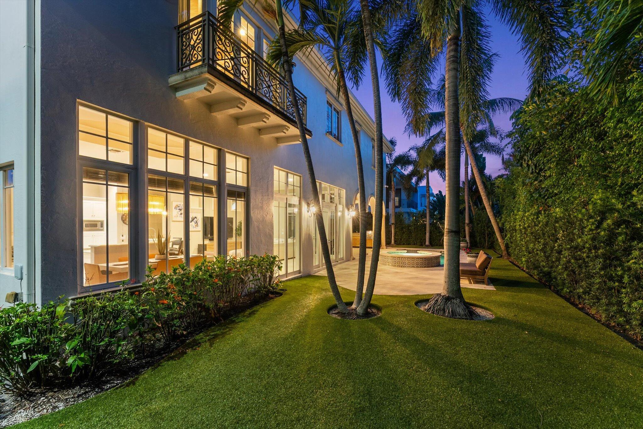 BOCA VILLAS - Residential