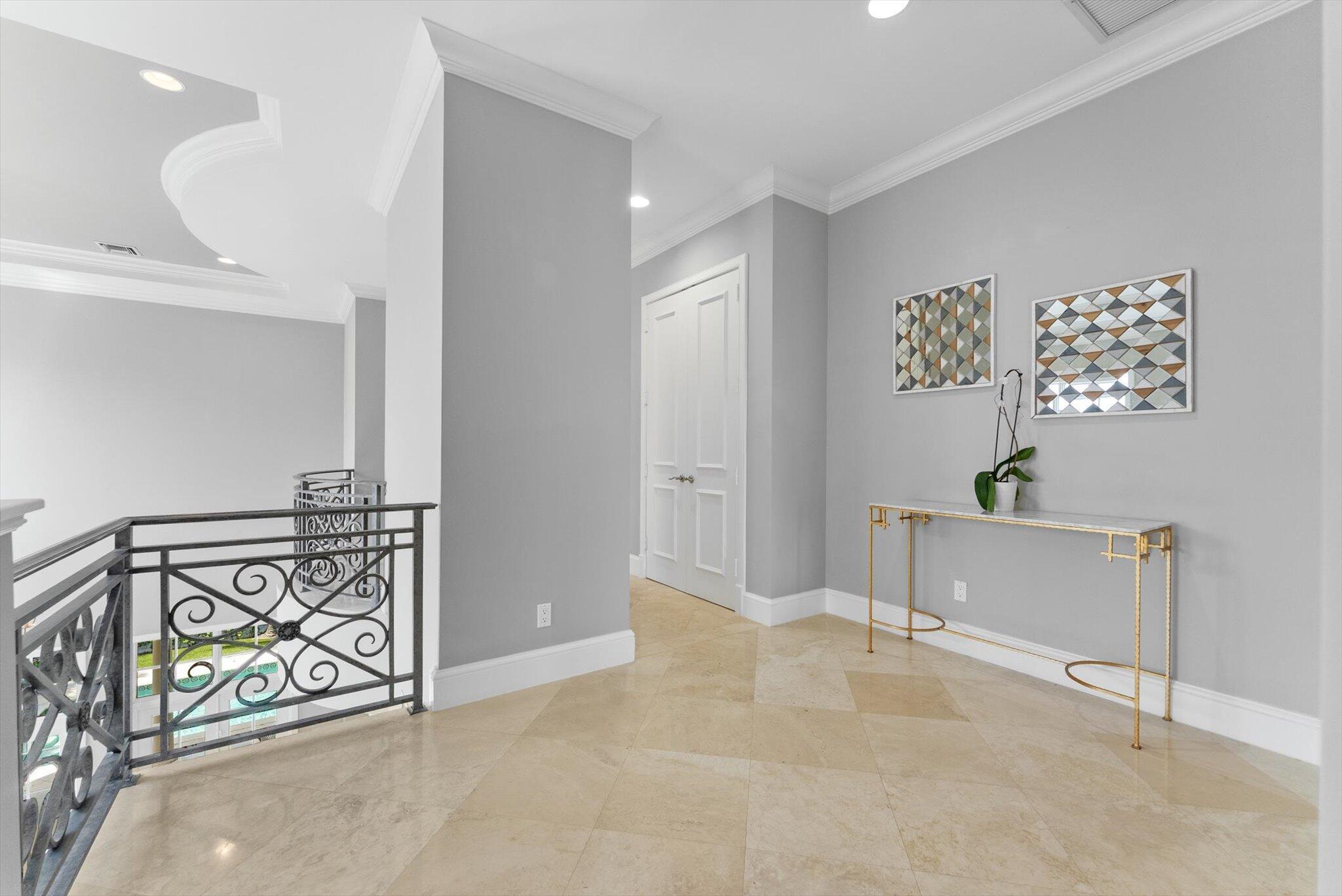 BOCA VILLAS - Residential