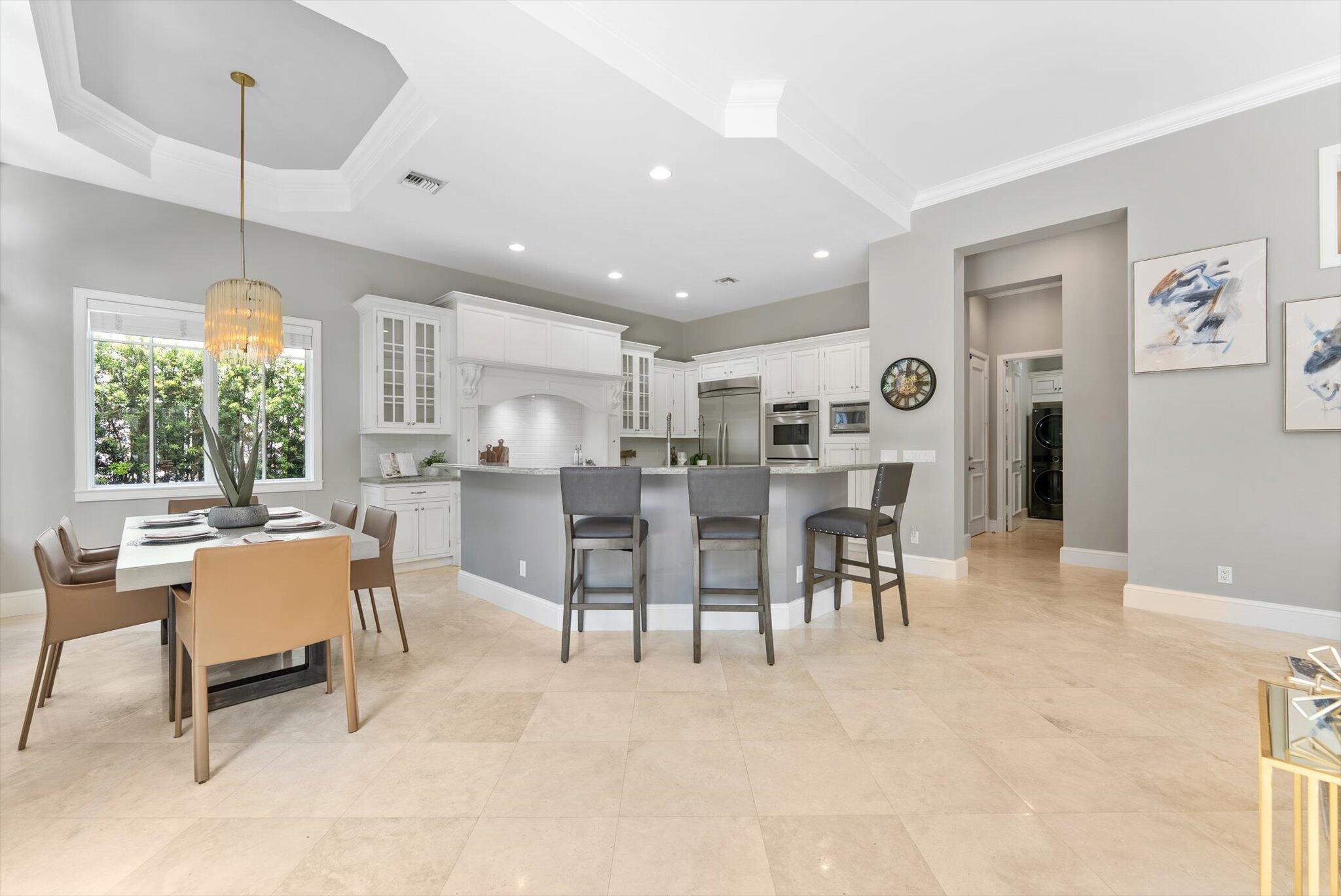 BOCA VILLAS - Residential