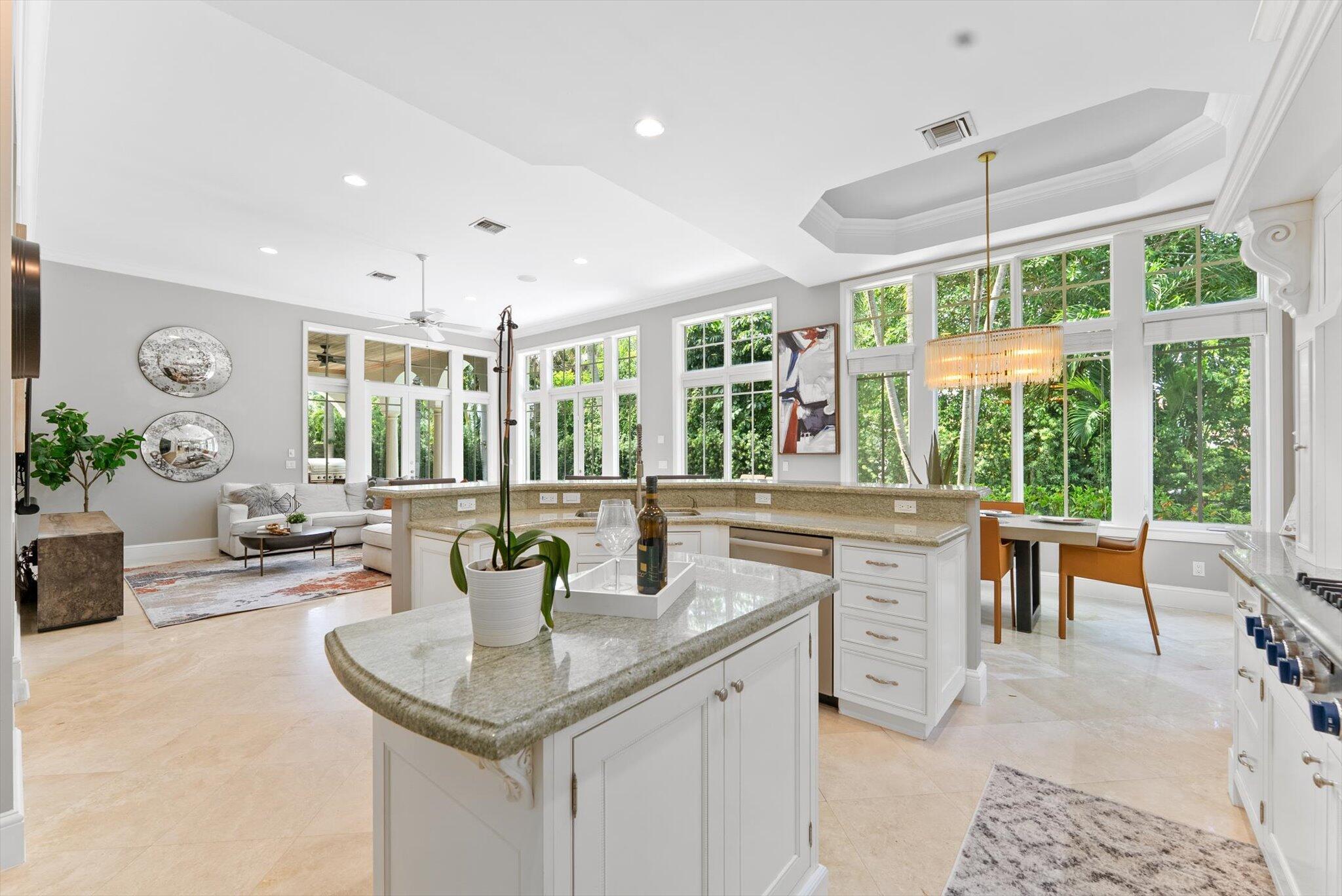 BOCA VILLAS - Residential