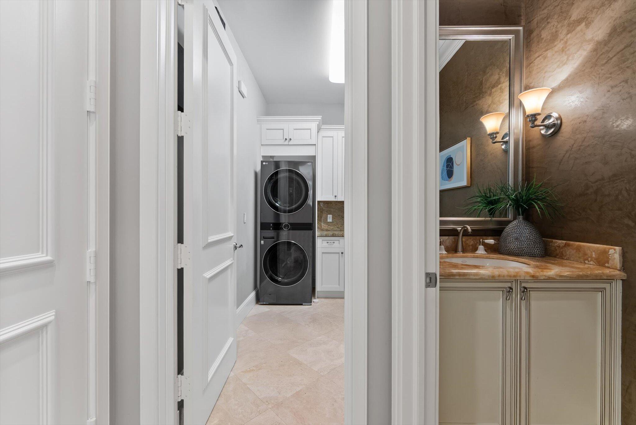 BOCA VILLAS - Residential