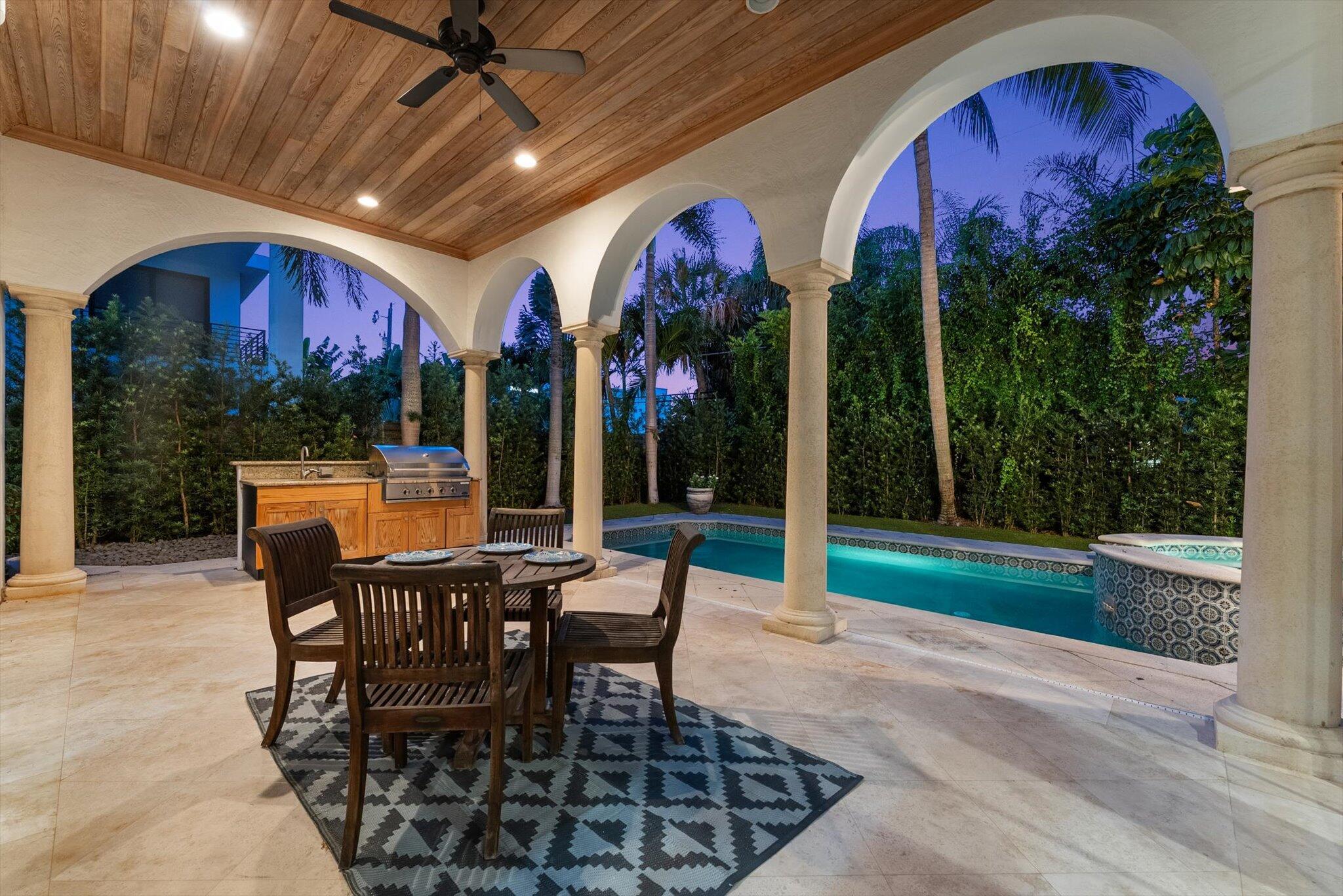 BOCA VILLAS - Residential