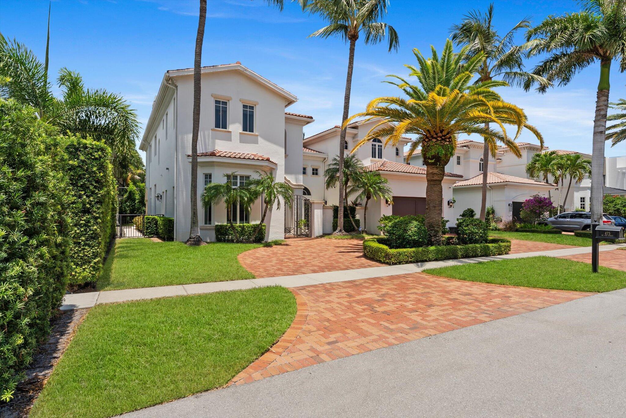 BOCA VILLAS - Residential