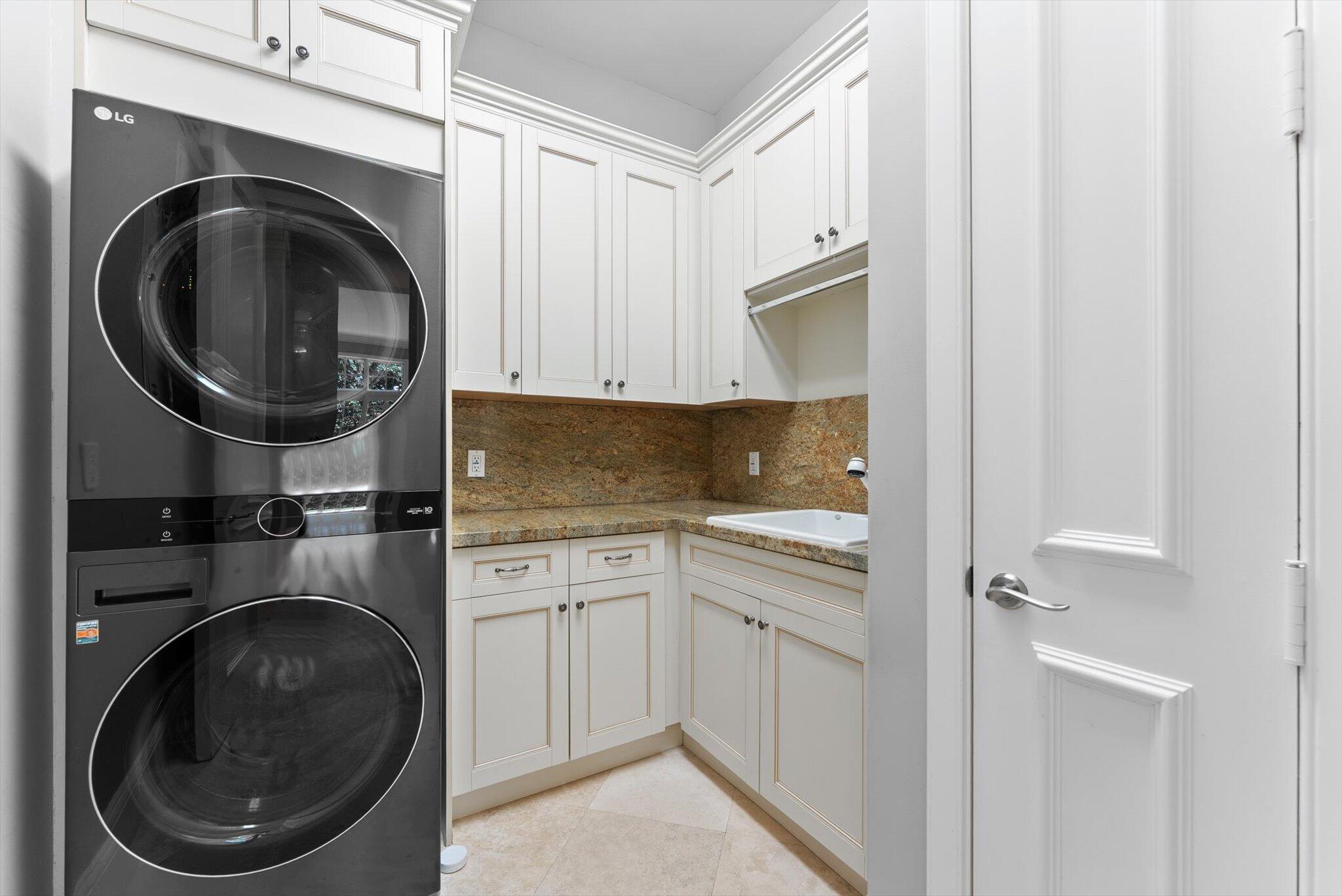 BOCA VILLAS - Residential