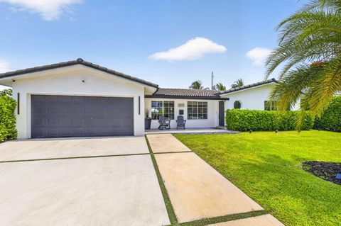 Tiny photo for 2917 NE 35th Court, Lighthouse Point, FL 33064 (MLS # B26046241)