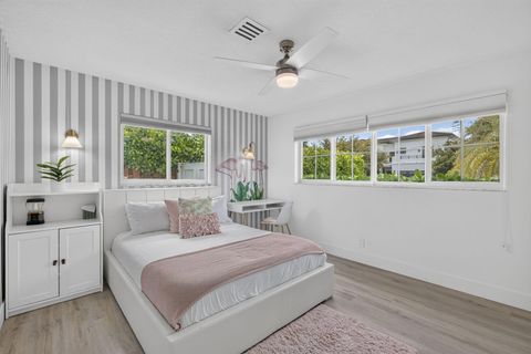 Tiny photo for 2917 NE 35th Court, Lighthouse Point, FL 33064 (MLS # B26046241)