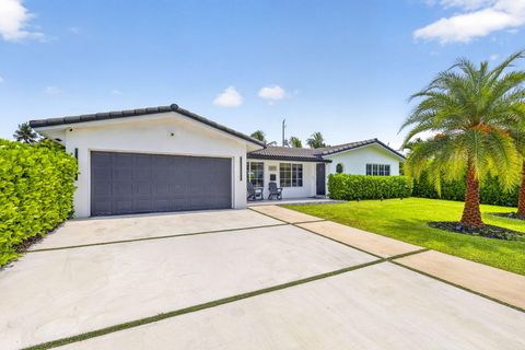 Tiny photo for 2917 NE 35th Court, Lighthouse Point, FL 33064 (MLS # B26046241)