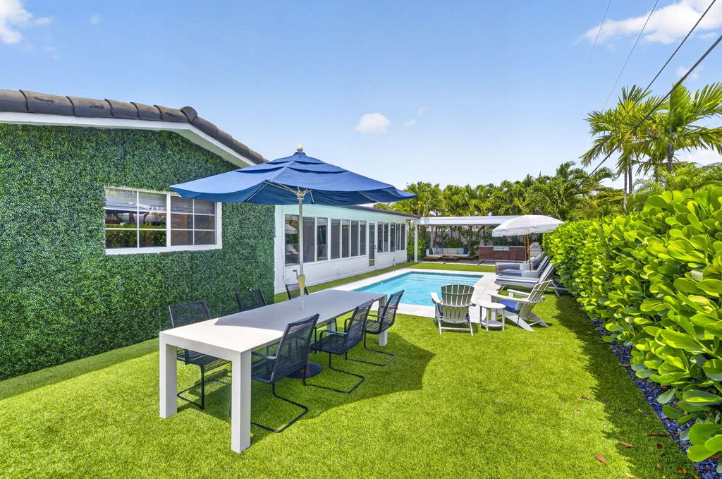 Photo of 2917 NE 35th Court, Lighthouse Point, FL 33064 (MLS # B26046241)