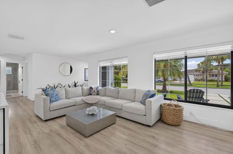 Tiny photo for 2917 NE 35th Court, Lighthouse Point, FL 33064 (MLS # B26046241)