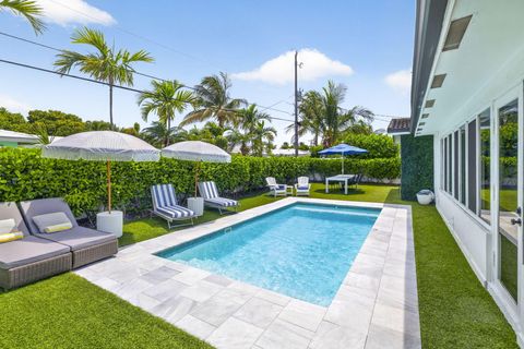 Tiny photo for 2917 NE 35th Court, Lighthouse Point, FL 33064 (MLS # B26046241)