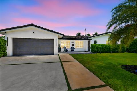 Tiny photo for 2917 NE 35th Court, Lighthouse Point, FL 33064 (MLS # B26046241)