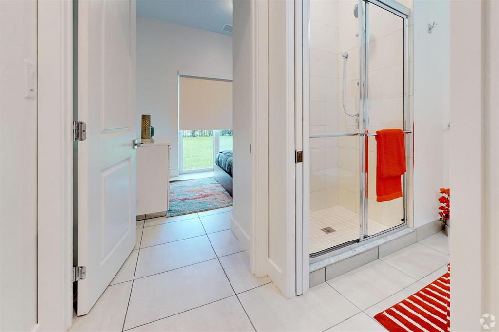 PALM BEACH FARMS CO 7 - Residential Lease