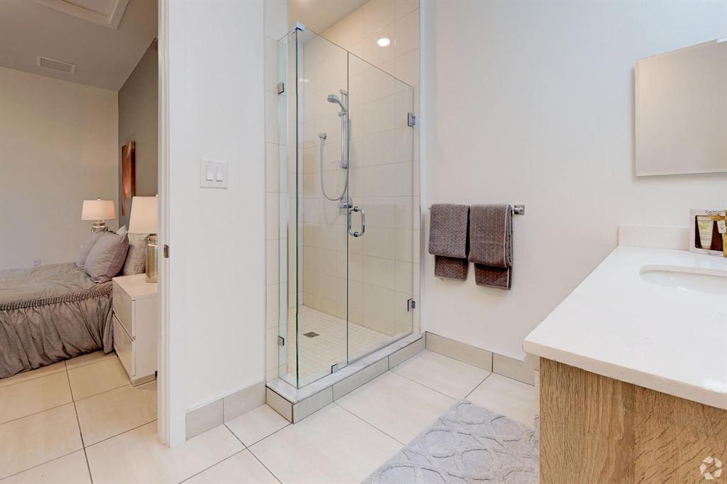 PALM BEACH FARMS CO 7 - Residential Lease