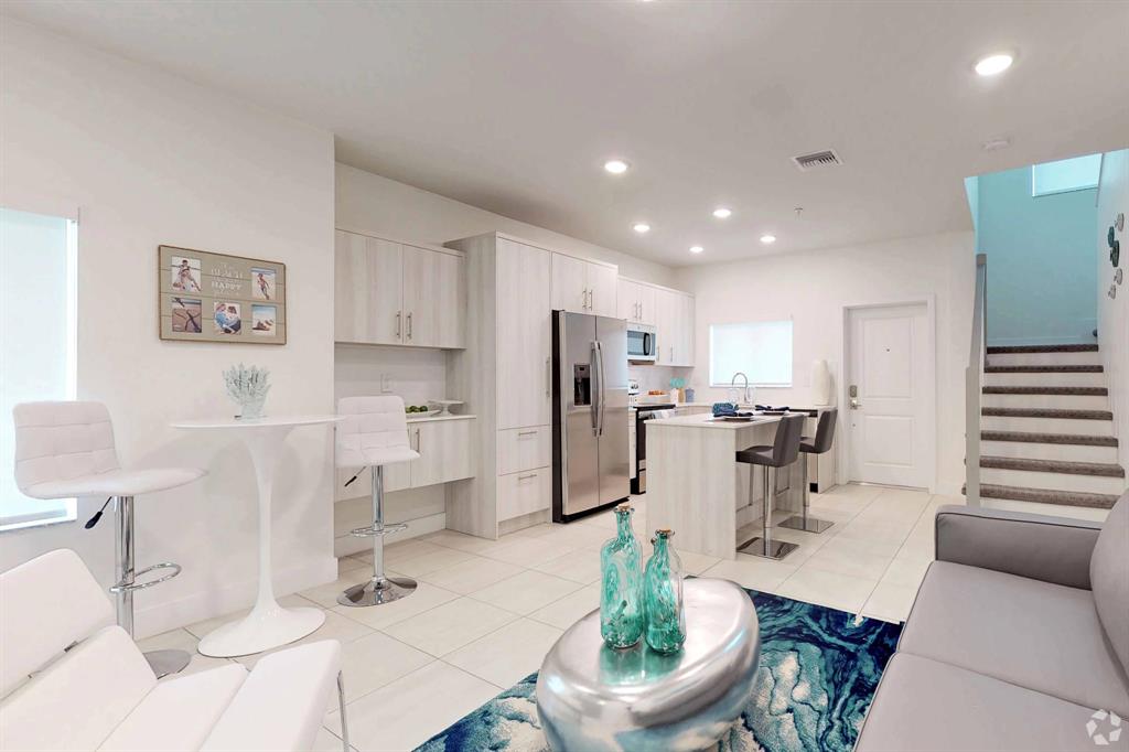 PALM BEACH FARMS CO 7 - Residential Lease