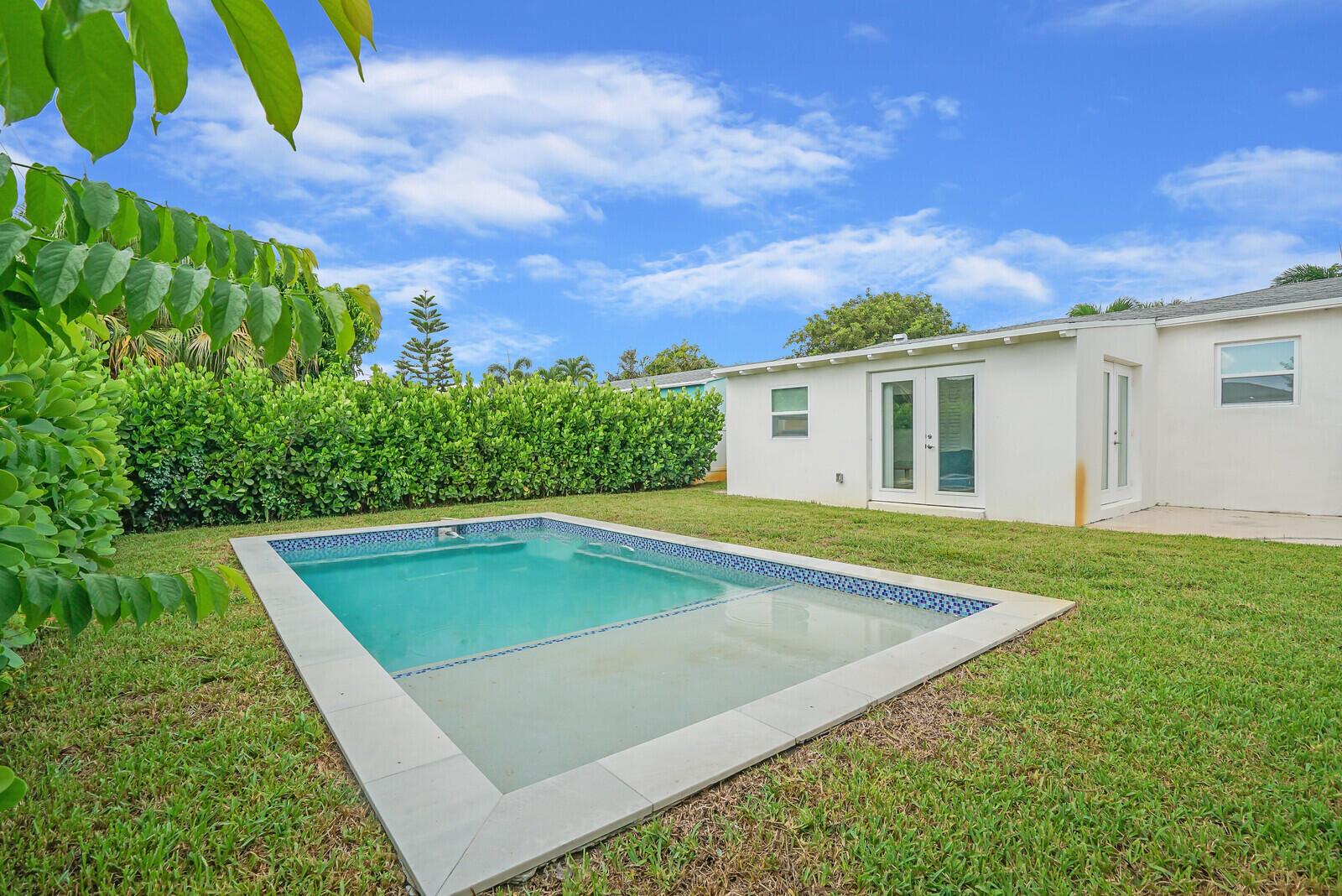 HOMEWOOD 3RD ADD - Residential Lease