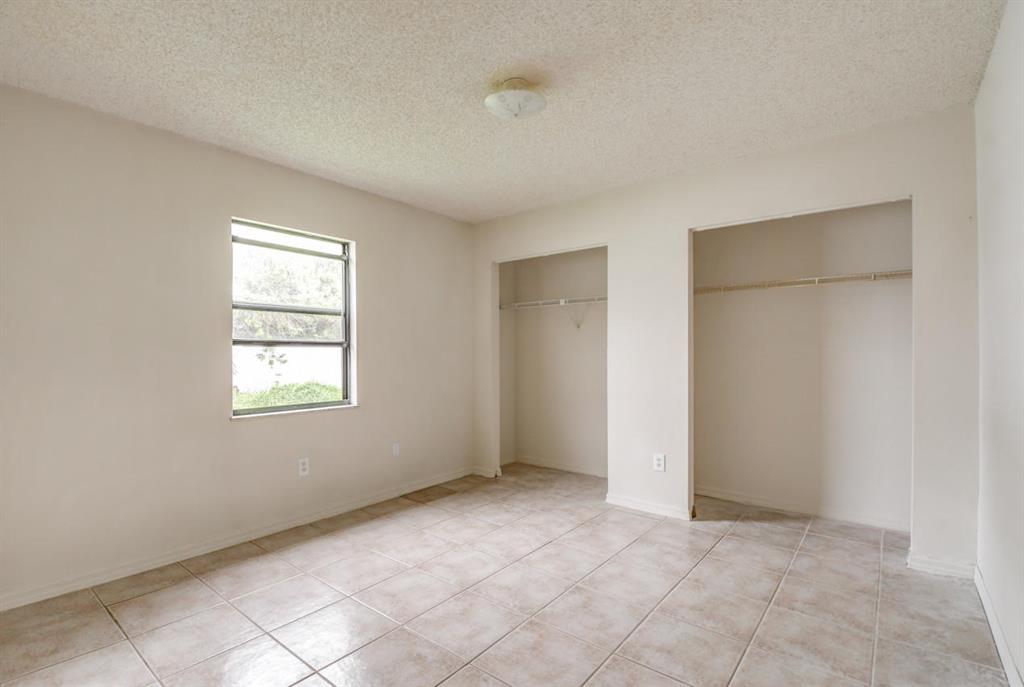 PORT ST LUCIE SECTION 8 - Residential