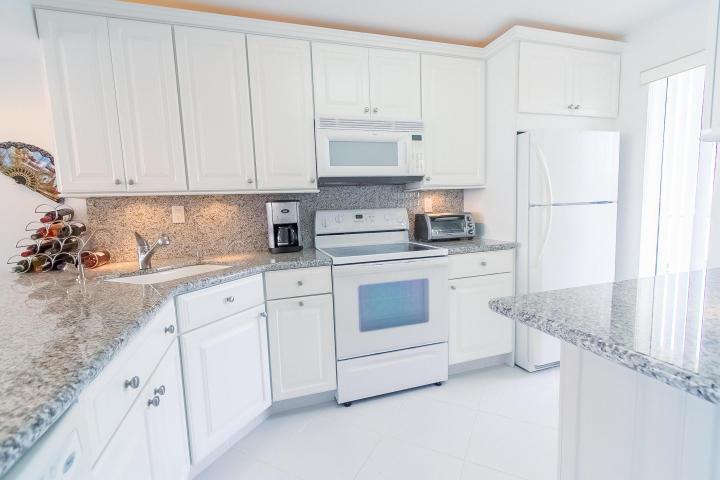15 Royal Palm Way 602