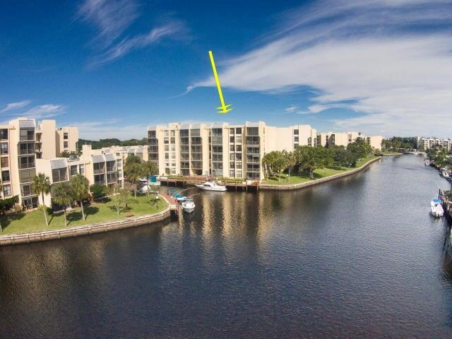 15 Royal Palm Way 602